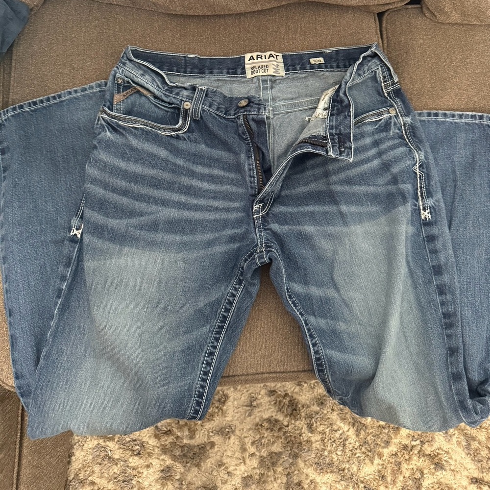 Mens Ariat jeans 36x36
